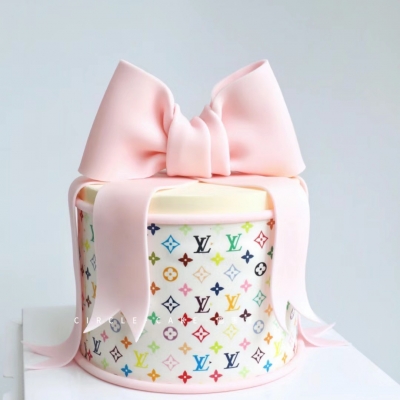 Pink LV ribbon cake